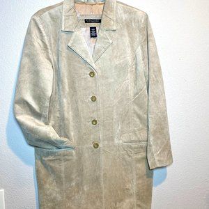 Classic Large Beige Suede Coat‎ by Dialogue